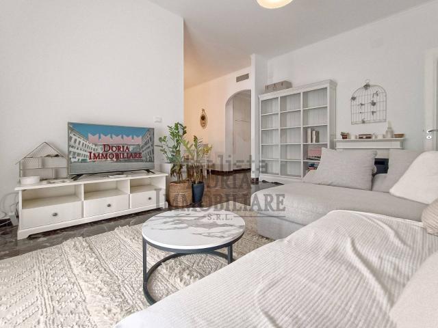 Appartamento in vendita di 136 m² in Via Angelo Carrara