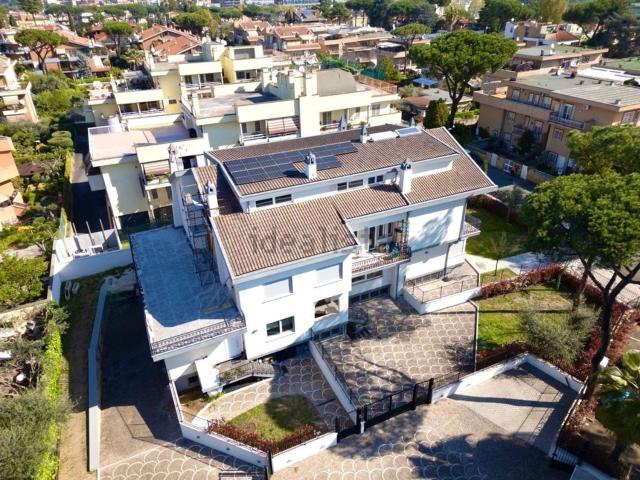 Appartamento in vendita di 136 m² in Via Archetti di Torrenova, 68