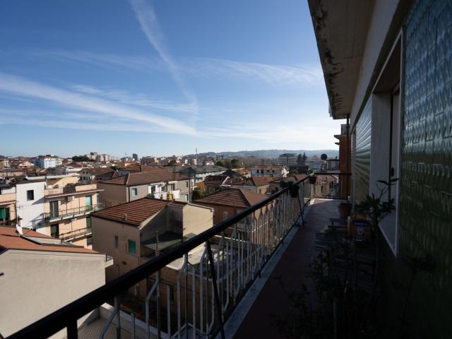 Appartamento in vendita di 136 m² in Via Aterno, 256