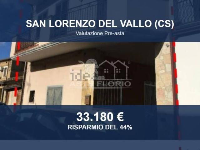 Appartamento in vendita di 136 m² in Via Battisti, 10