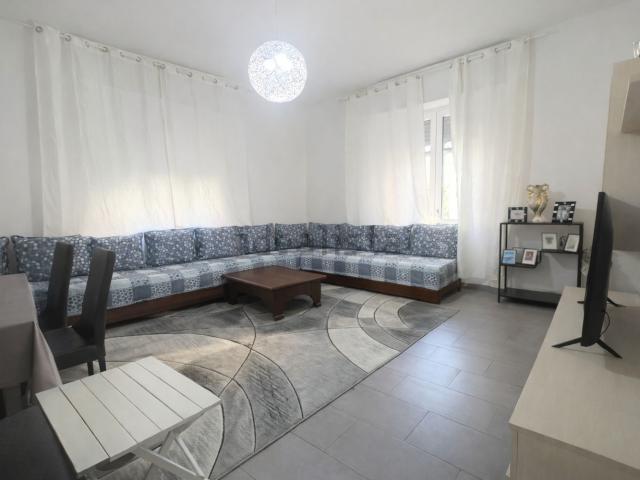Appartamento in vendita di 136 m² in Via G. Nasalli Rocca