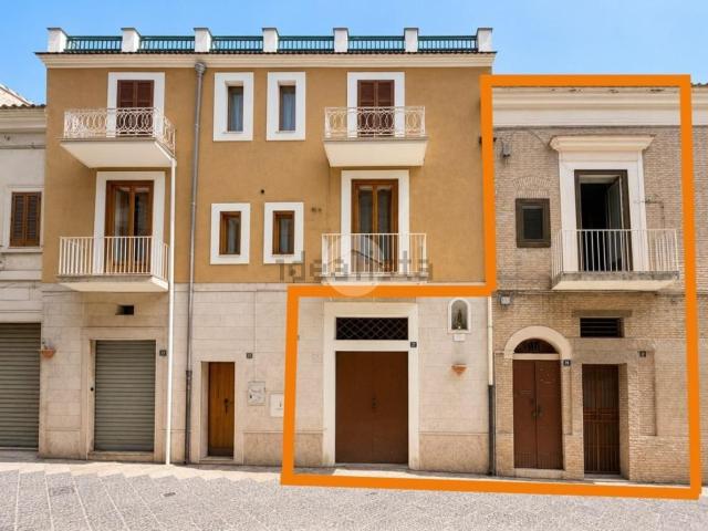 Appartamento in vendita di 136 m² in Via Giovanni Bovio, 19