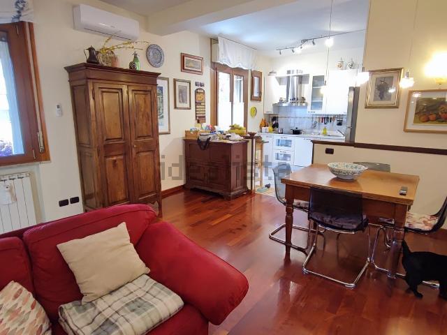 Appartamento in vendita di 136 m² in Via Gran Bretagna