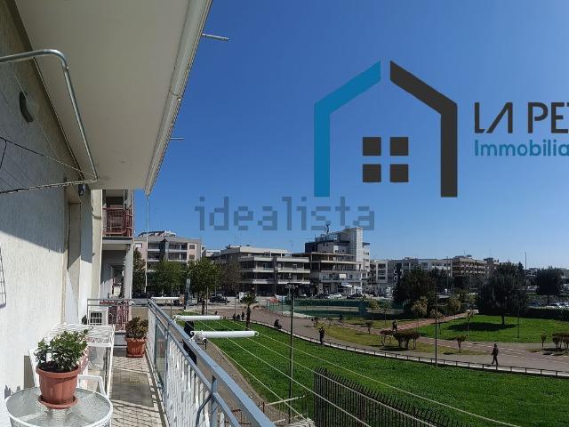 Appartamento in vendita di 136 m² in Via Gubbio, 9