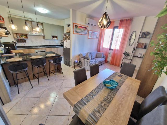 Appartamento in vendita di 136 m² in Via dei Salici, 7