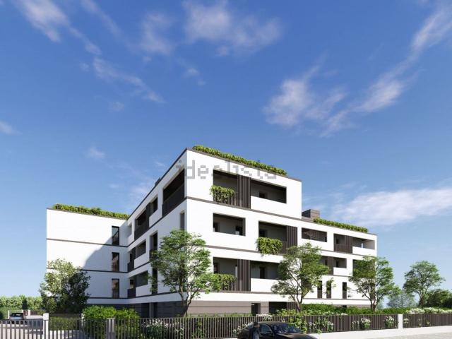 Appartamento in vendita di 136 m² in Via della Costituzione