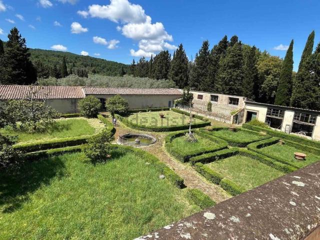 Appartamento in vendita di 136 m² in Via di Casignano