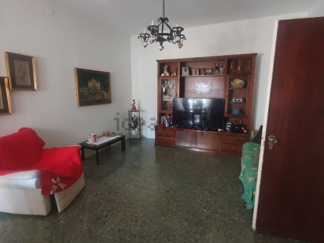 Appartamento in vendita di 136 m² in Via Emilia