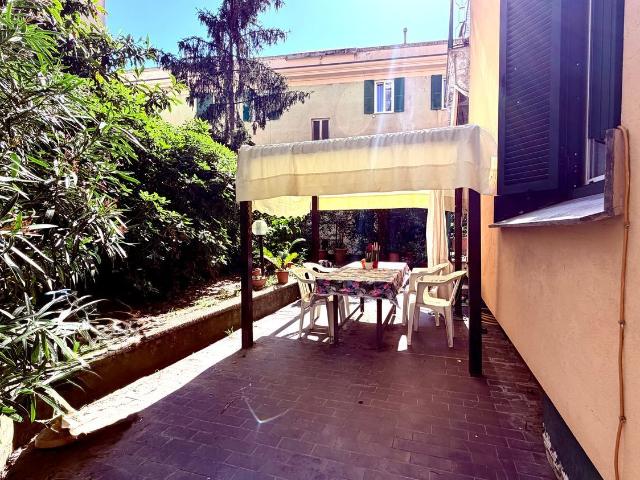 Appartamento in vendita di 136 m² in Via Federico Delpino