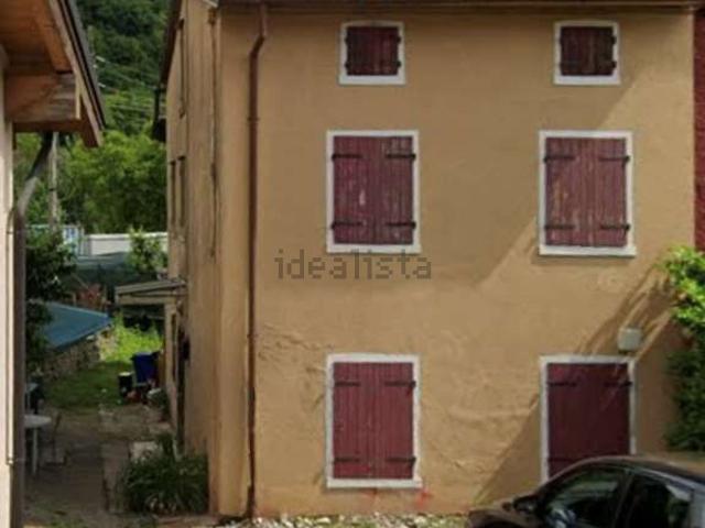 Appartamento in vendita di 136 m² in Via Fratelli Agrizzi, 74