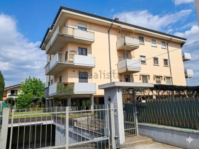 Appartamento in vendita di 120 m² in Via Lombardia, 8