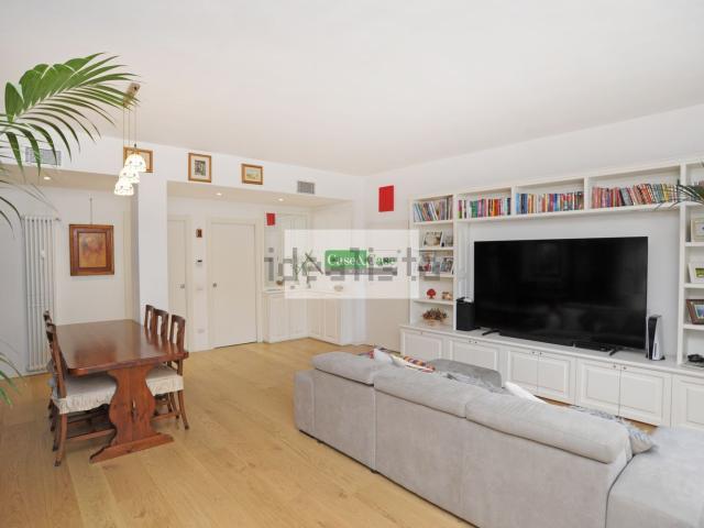 Appartamento in vendita di 136 m² in Via Leone Tolstoi, 102