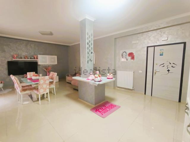 Appartamento in vendita di 136 m² in Via Luigi Galvani, 61
