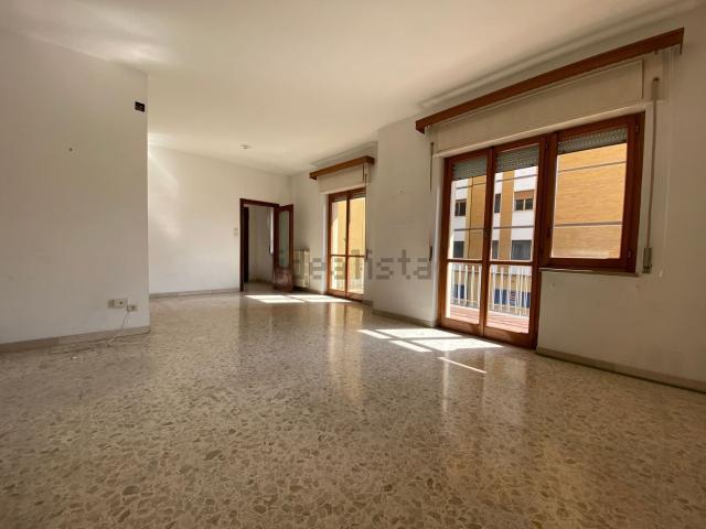 Appartamento in vendita di 136 m² in Via Luigi Vanvitelli, 26