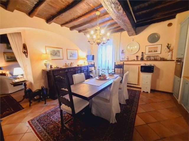 Appartamento in vendita di 136 m² in Via Monte Subasio, 46