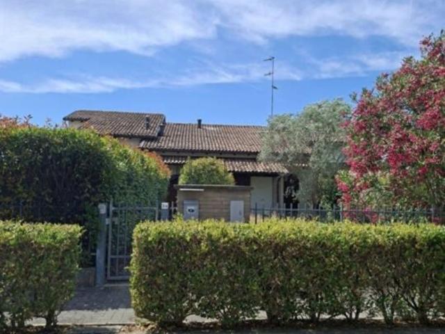 Appartamento in vendita di 136 m² in Via Martiri di Cefalonia, 3