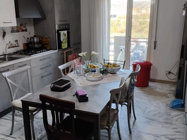 Appartamento in vendita di 136 m² in Via Nazionale, 1