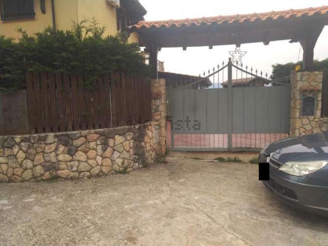 Appartamento in vendita di 136 m² in Via Savotani
