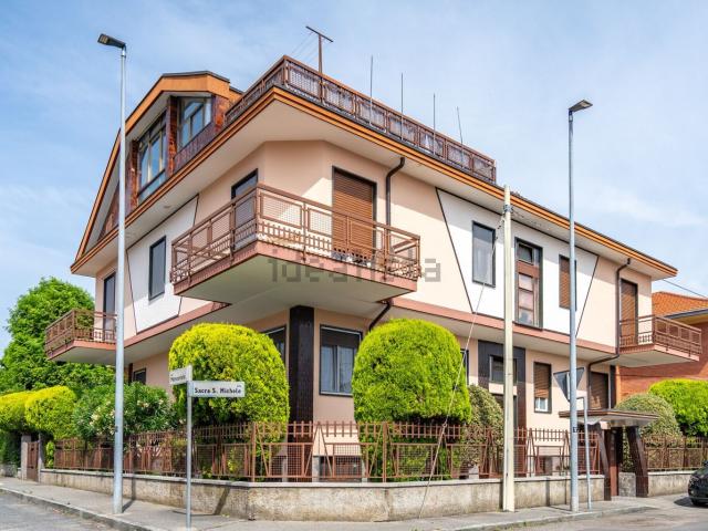 Appartamento in vendita di 136 m² in Via Sacra S. Michele, 79