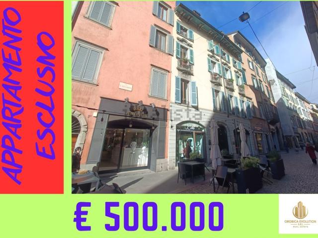 Appartamento in vendita di 136 m² in Via Sant&apos Alessandro, 4
