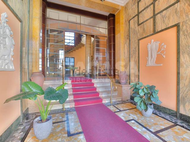 Appartamento in vendita di 136 m² in Via Sant&apos Alessandro Sauli, 21