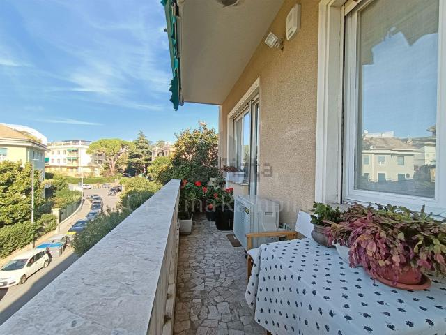 Appartamento in vendita di 136 m² in Via Siena