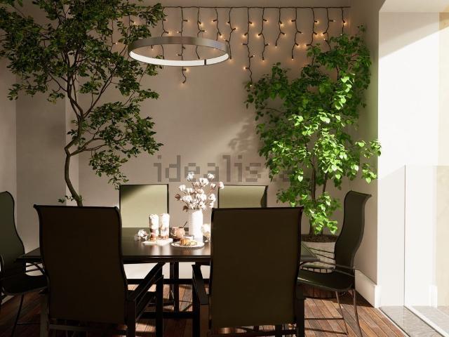 Appartamento in vendita di 136 m² in Via Silone Caio Albucio, 12