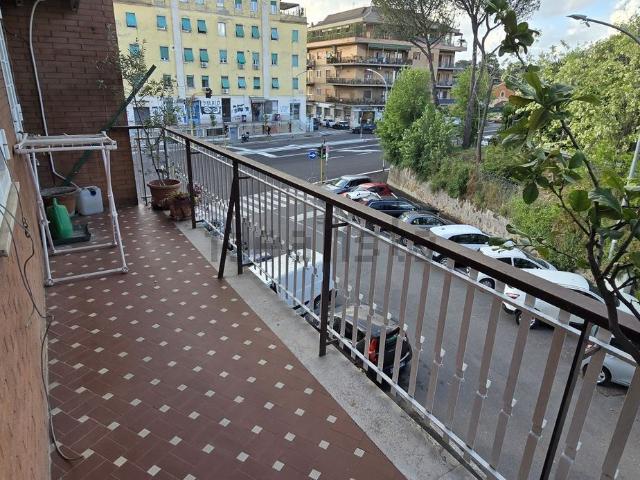 Appartamento in vendita di 136 m² in Via Portuense, 547