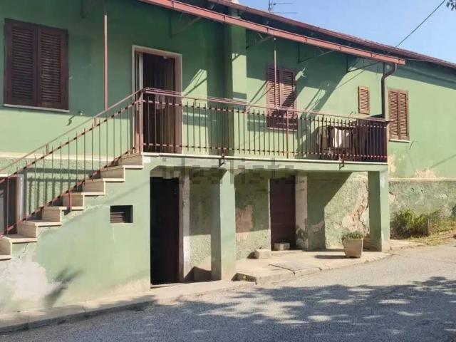 Appartamento in vendita di 136 m² in Via R. Maccallini