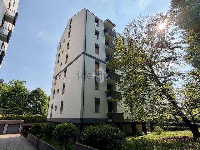 Appartamento in vendita di 136 m² in Via Romagna, 59