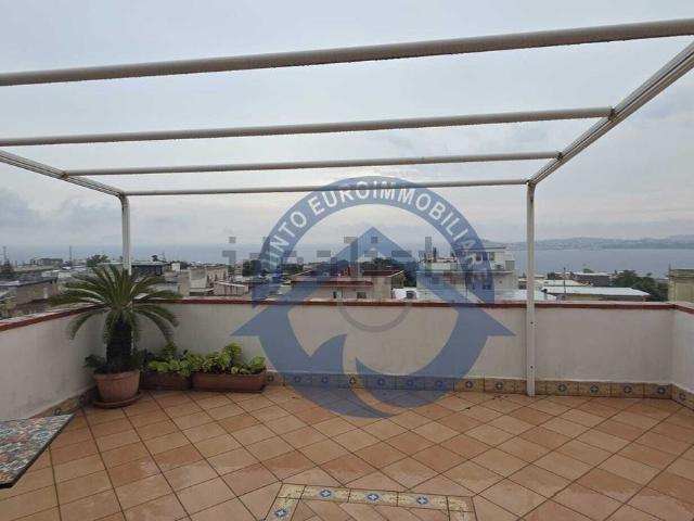 Appartamento in vendita di 136 m² in Via Raffaele Imbò, 6