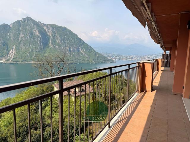 Appartamento in vendita di 136 m² in Via Totone, 29