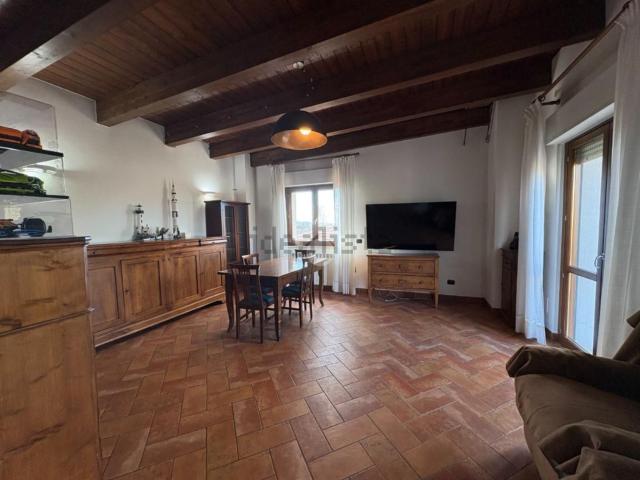 Appartamento in vendita di 136 m² in Via Torgianese