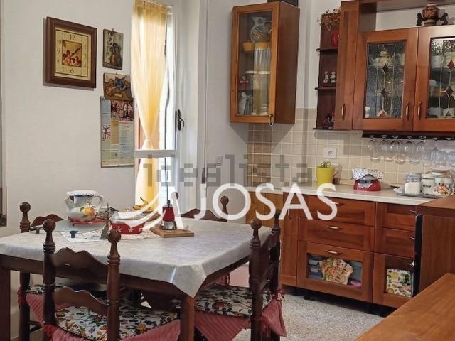 Appartamento in vendita di 136 m² in Via Varese