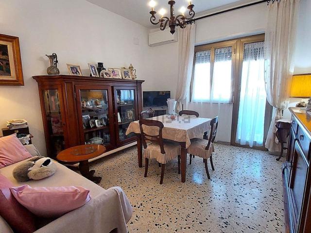 Appartamento in vendita di 136 m² in Via Varese