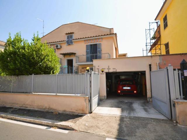 Appartamento in vendita di 136 m² in Via Venezia Tridentina