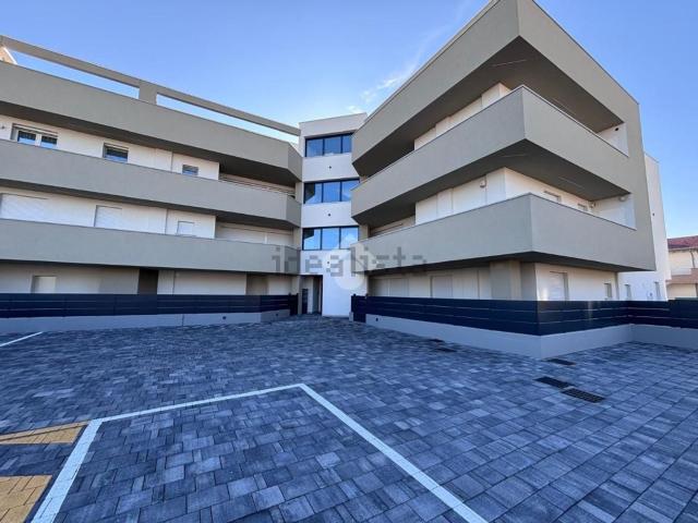 Appartamento in vendita di 136 m² in Via VIII Marzo