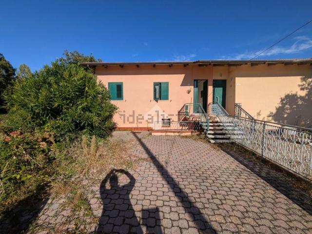 Appartamento in vendita di 136 m² in Via Villa di Sotto, 7