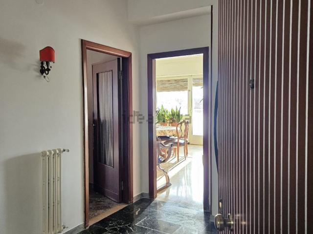 Appartamento in vendita di 136 m² in Viale Vittoria Colonna, 49