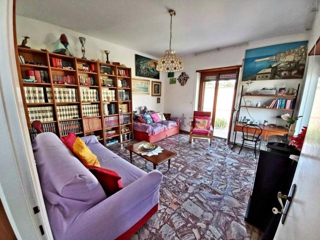 Appartamento in vendita di 136 m² in Viale Asia