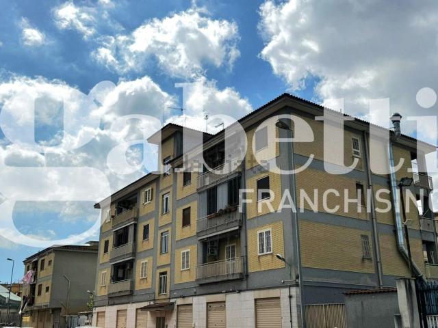 Appartamento in vendita di 136 m² in Viale delle Industrie, 24