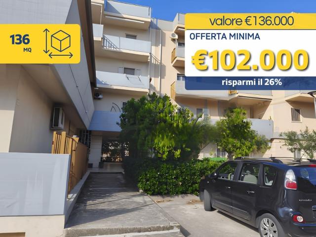 Appartamento in vendita di 136 m² in Viale Magna Grecia, 67