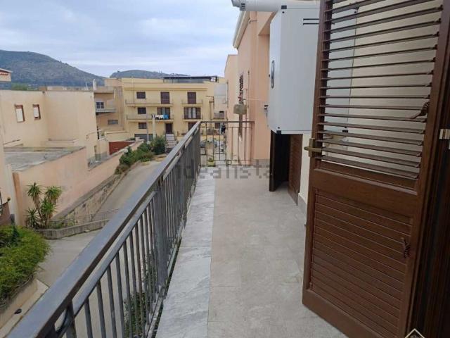 Appartamento in vendita di 136 m² in Corso Baldassare Scaduto, 3