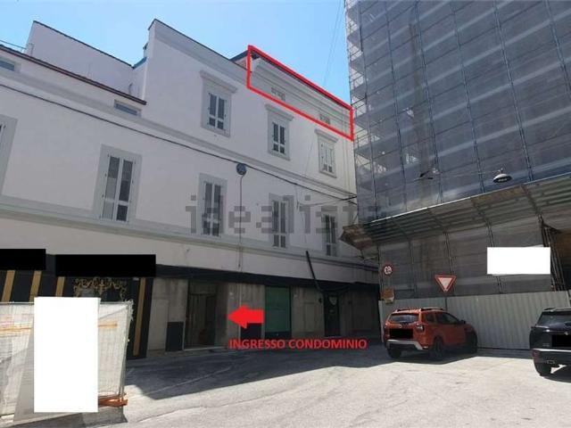 Appartamento in vendita di 136 m² in Piazza Benvenuto Cellini, 8