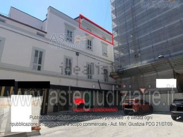 Appartamento in vendita di 136 m² in Piazza Benvenuto Cellini, 8