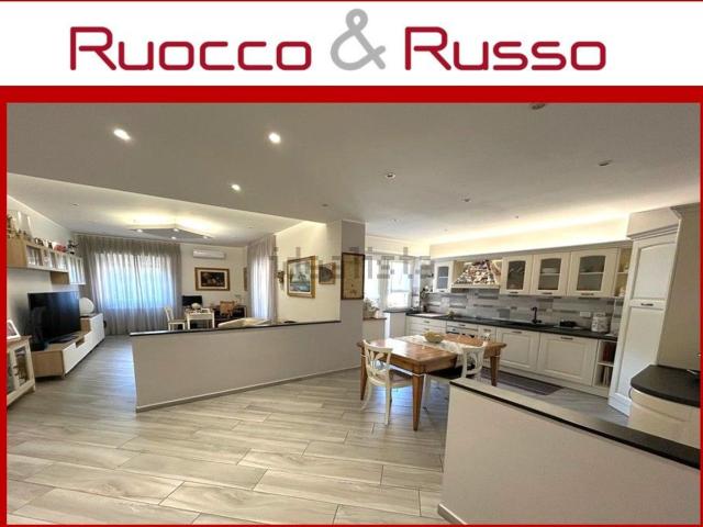 Appartamento in vendita di 136 m² in Piazza Francesco Guicciardini