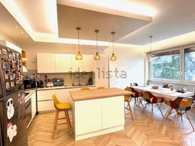 Appartamento in vendita di 136 m² in Piazza Vinci, 57