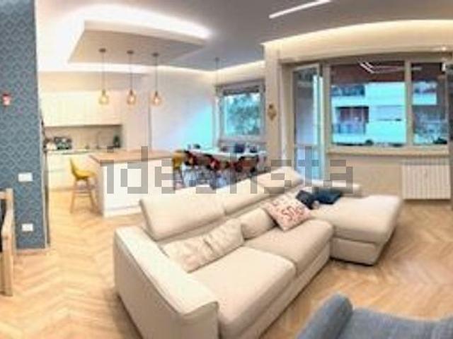 Appartamento in vendita di 136 m² in Piazza Vinci, 59