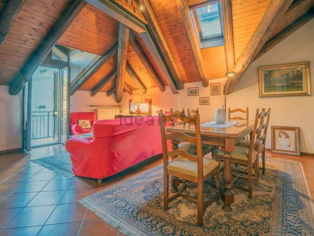 Appartamento in vendita di 137 m² in Via Gippini, 8