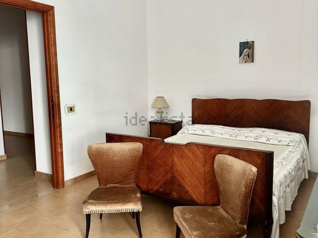 Appartamento in vendita di 137 m² in Via Capranica